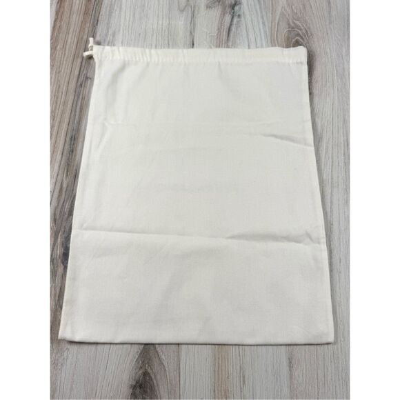 12”x15.25” Salvatore Ferragamo Dust Bag (Item# 0319) - Picture 2 of 4